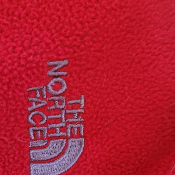 Red North Face jacket - Picture 2 of 4